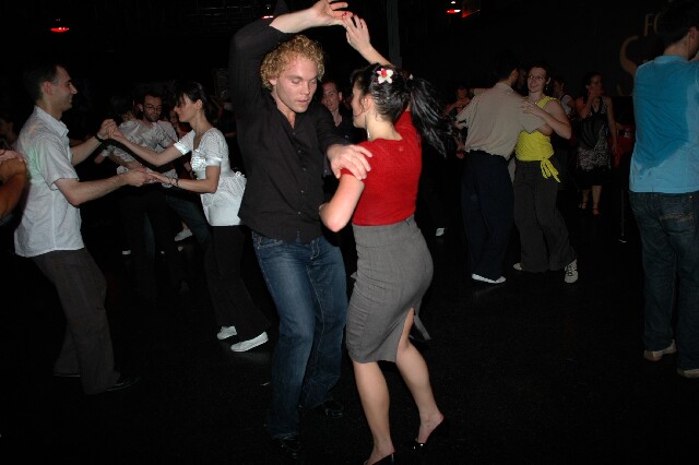 min 2007 11 10 fous swing 433
